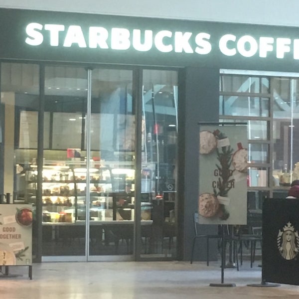 12/4/2017 tarihinde Fatma O.ziyaretçi tarafından Starbucks'de çekilen fotoğraf