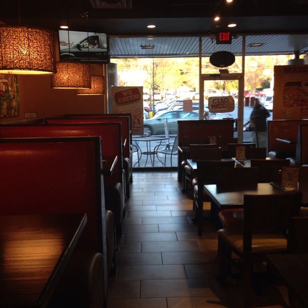 1/14/2014 tarihinde Robert S.ziyaretçi tarafından Uncle Maddio&#39;s Pizza'de çekilen fotoğraf