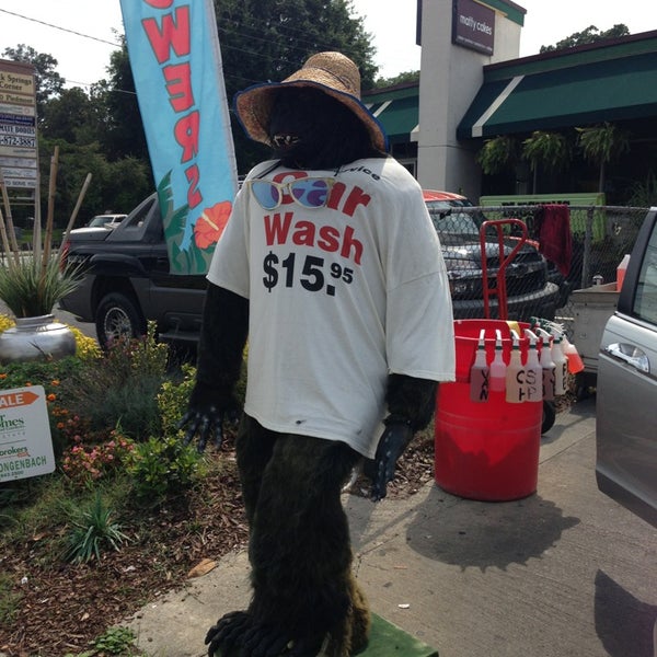 Two Minit Carwash Car Wash in Piedmont Heights