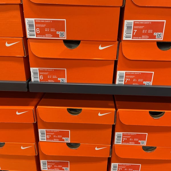 Fotos En Nike Factory Store お台場 1 Tip De 606 Visitantes