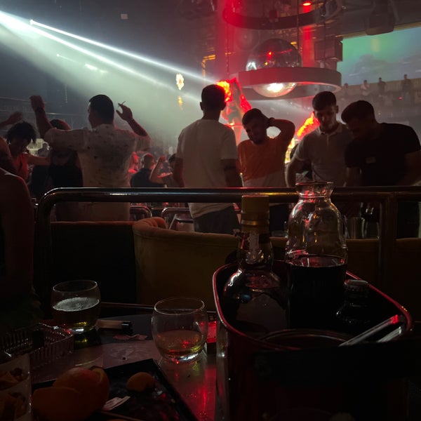 Foto tirada no(a) Club Inferno por Yunus Emre em 7/12/2022