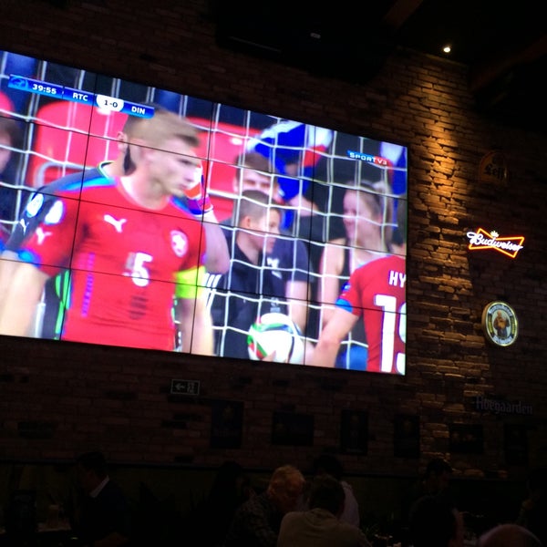 Photo taken at Madero Sports Bar by Walter G. on 6/17/2015