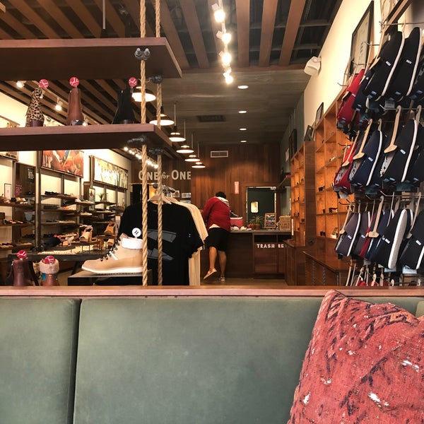 TOMS Chicago Shoe Store in Chicago