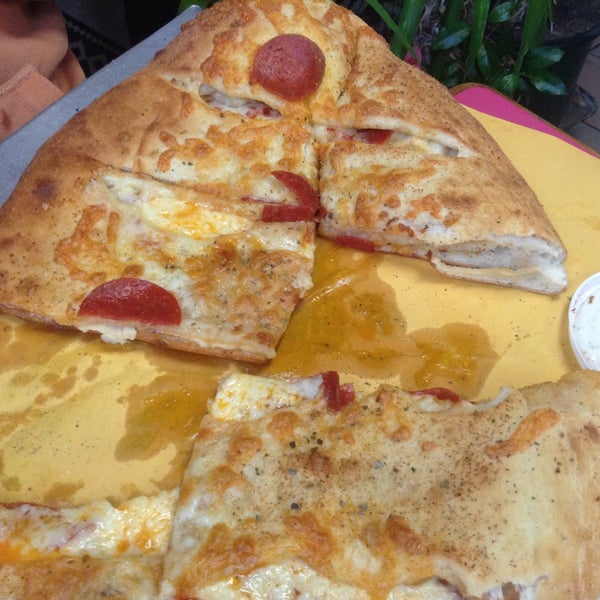 Liquori's pizza sale