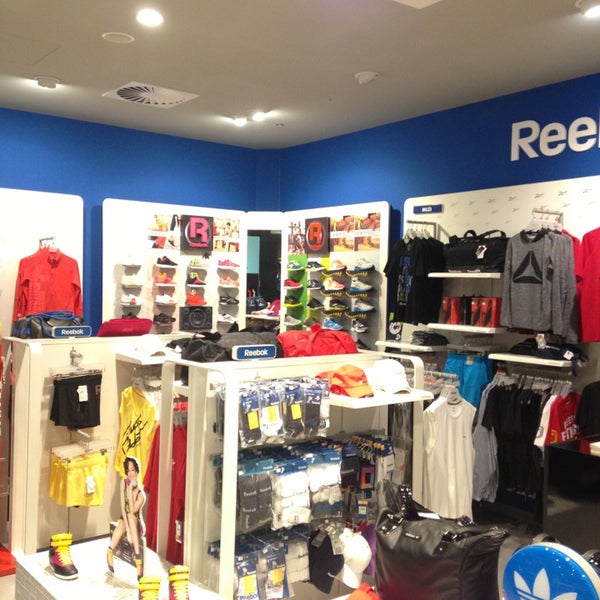 Photo taken at Stripes - Adidas Reebok Shop by Laci D. on 6/27/2013