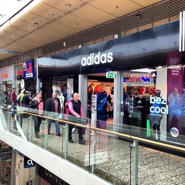 adidas - Sporting Goods Shop in Dvory