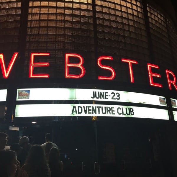 รูปภาพถ่ายที่ The Webster Theater โดย Lea L. เมื่อ 6/24/2017