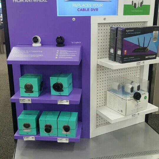Photos at Best Buy Electronics Store in Sterling