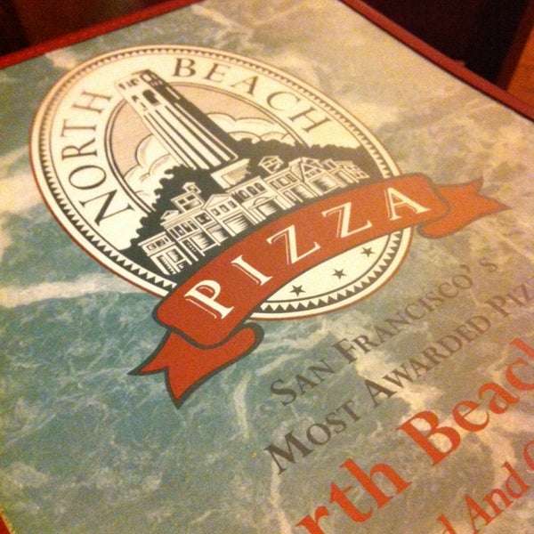 รูปภาพถ่ายที่ North Beach Pizza โดย Dana H. เมื่อ 12/3/2013