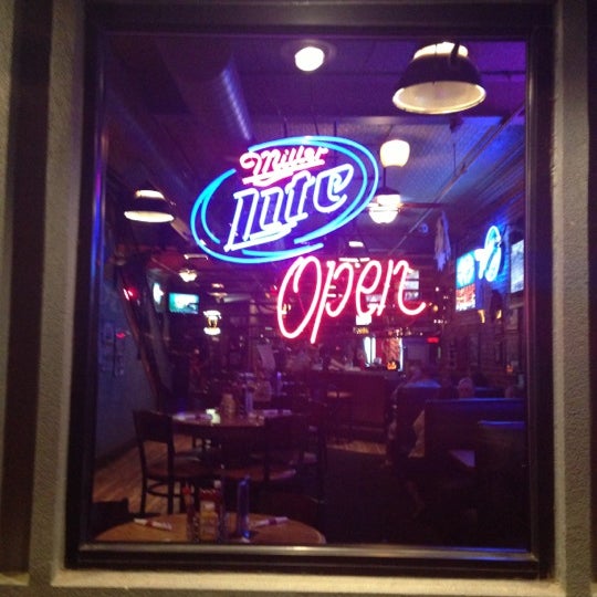 10/24/2012에 Tony M.님이 Pump Haus Pub &amp; Grill에서 찍은 사진