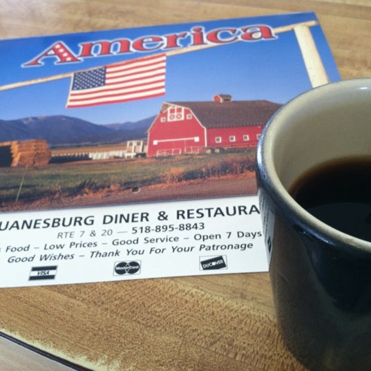 รูปภาพถ่ายที่ Duanesburg Diner &amp; Restaurant โดย Samantha B. เมื่อ 11/16/2012