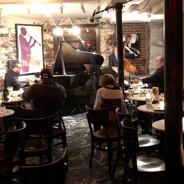 Photo taken at Mezzrow by Laurence H. on 10/12/2019