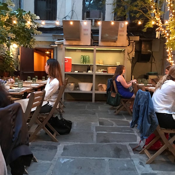 Photo taken at Cacio e Pepe by Laurence H. on 9/5/2017