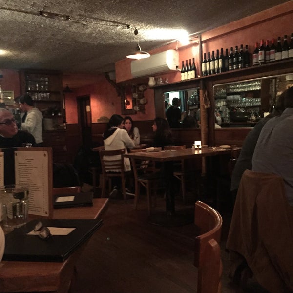Photo taken at Cacio e Pepe by Laurence H. on 10/4/2015