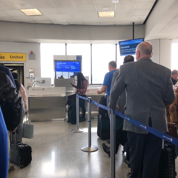 Photo taken at Gate C86 by Laurence H. on 3/7/2019