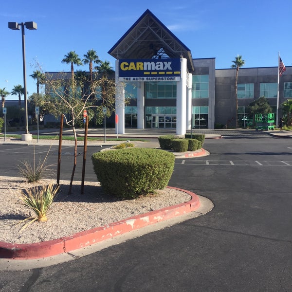 CarMax Car Dealership in Henderson