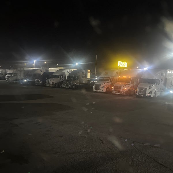 Pilot Travel Centers 6 tips from 1440 visitors