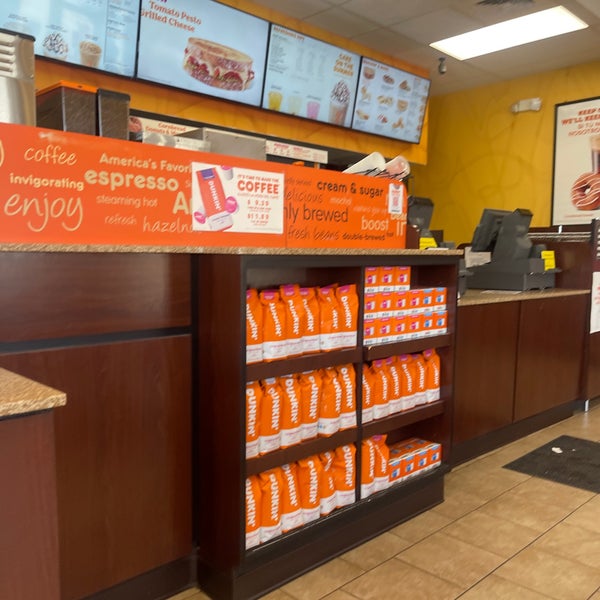 Dunkin' Petro Travel Center 5 tips