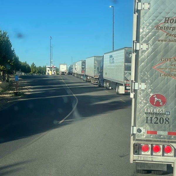 WalMart DC 7021 Grandview, WA