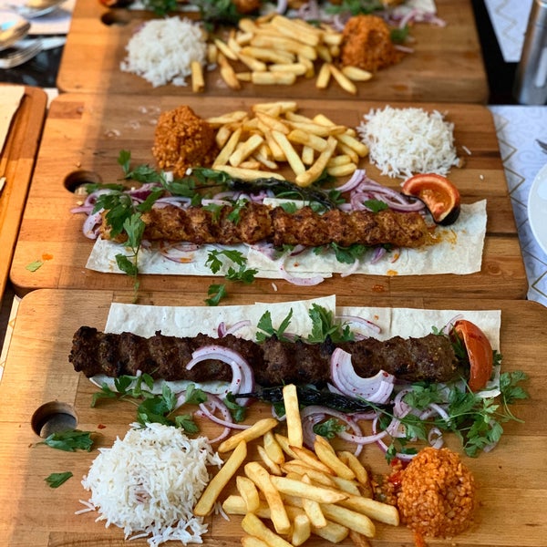 2/29/2020 tarihinde Soli Kitchen - س.ziyaretçi tarafından Osmanli restaurant مطعم عُصمنلي'de çekilen fotoğraf
