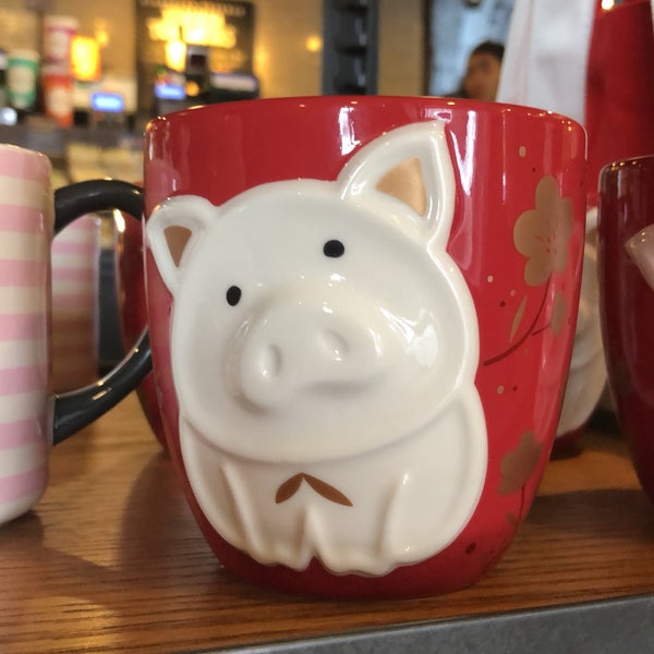 1/6/2019 tarihinde Benjamin X.ziyaretçi tarafından Starbucks Reserve Store'de çekilen fotoğraf