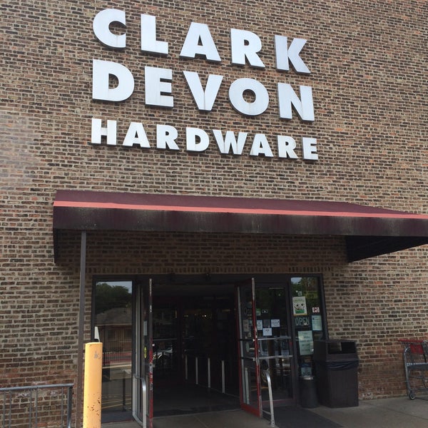 Photo prise au Clark-Devon Hardware par Bill D. le7/4/2015