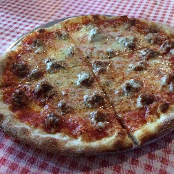 Photo taken at Bongiorno&#39;s Italian Deli &amp; Pizzeria by Bill D. on 11/8/2016