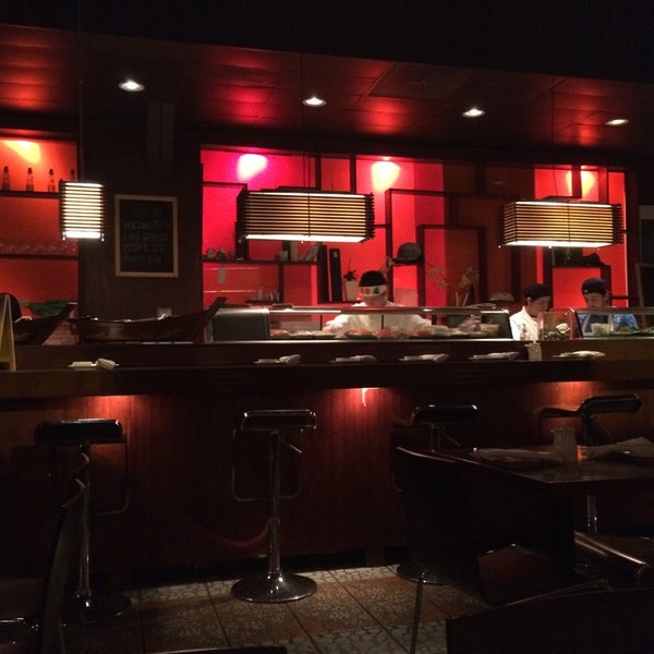 Foto tomada en Ukai Japanese Restaurant  por Bill D. el 11/14/2014