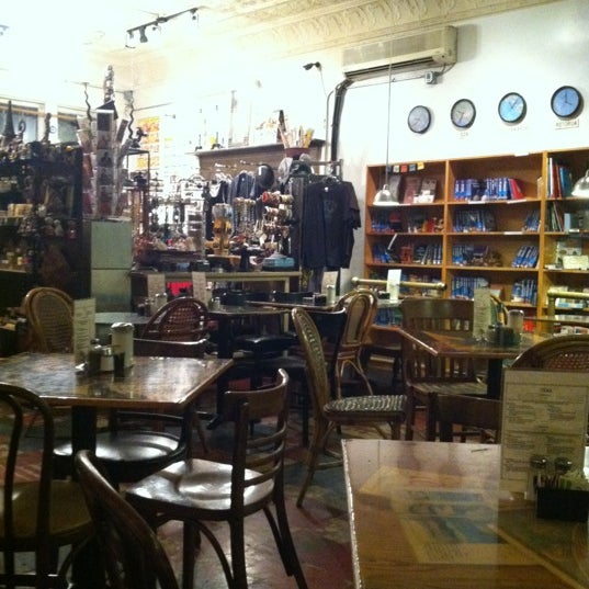 12/7/2012にBill D.がKopi Caféで撮った写真