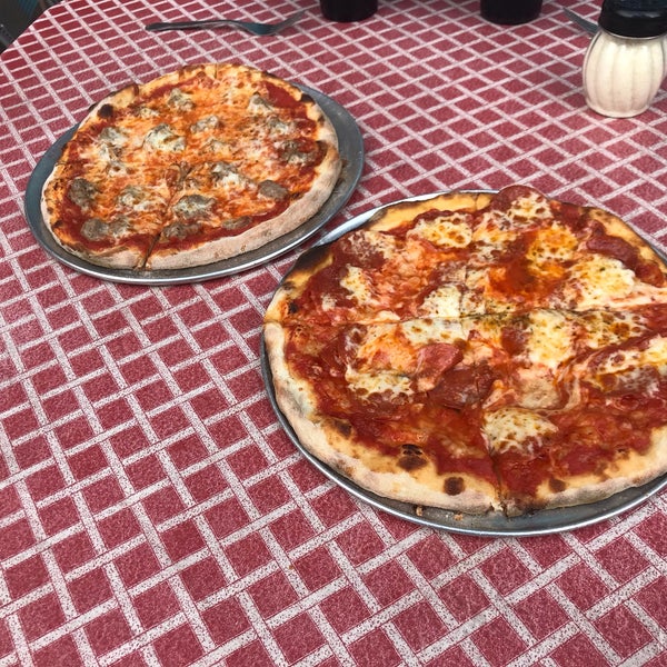 Photo taken at Bongiorno&#39;s Italian Deli &amp; Pizzeria by Bill D. on 10/2/2017