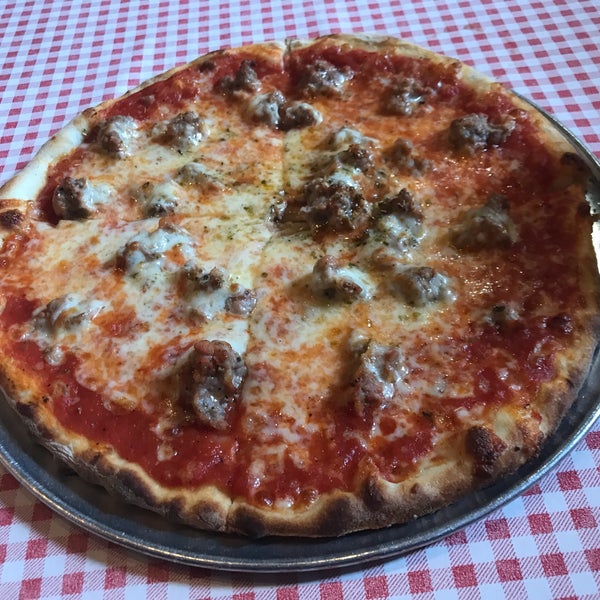 Photo taken at Bongiorno&#39;s Italian Deli &amp; Pizzeria by Bill D. on 5/4/2017