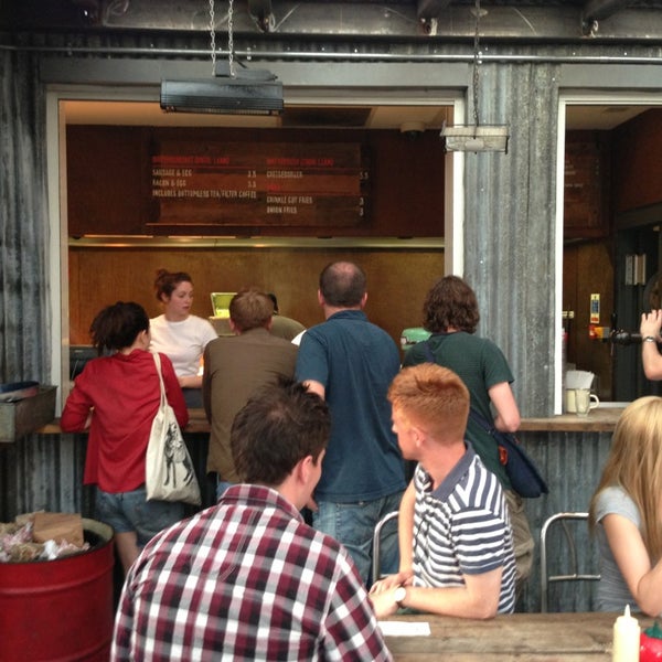 7/6/2013にManuel V.がDirty Burgerで撮った写真