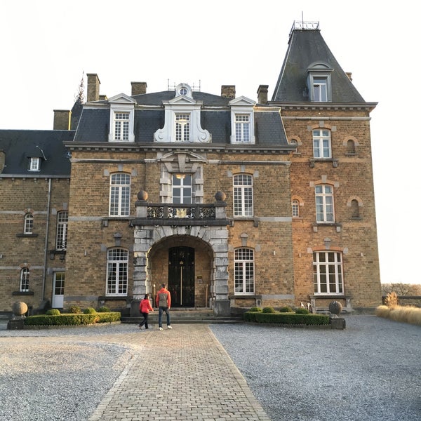 รูปภาพถ่ายที่ Château de la Poste โดย Didier เมื่อ 12/26/2015