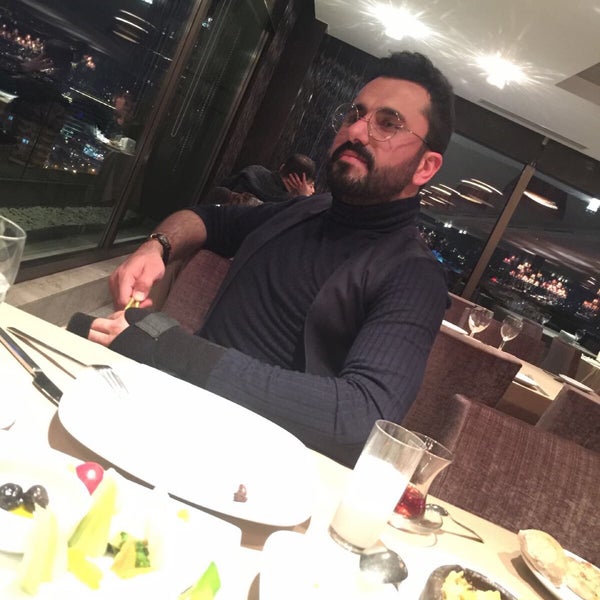 12/28/2017 tarihinde Metin K.ziyaretçi tarafından Safir Restaurant'de çekilen fotoğraf