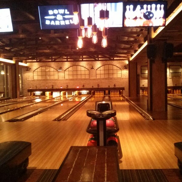 Photo taken at Bowl &amp; Barrel by shinycat on 9/25/2013