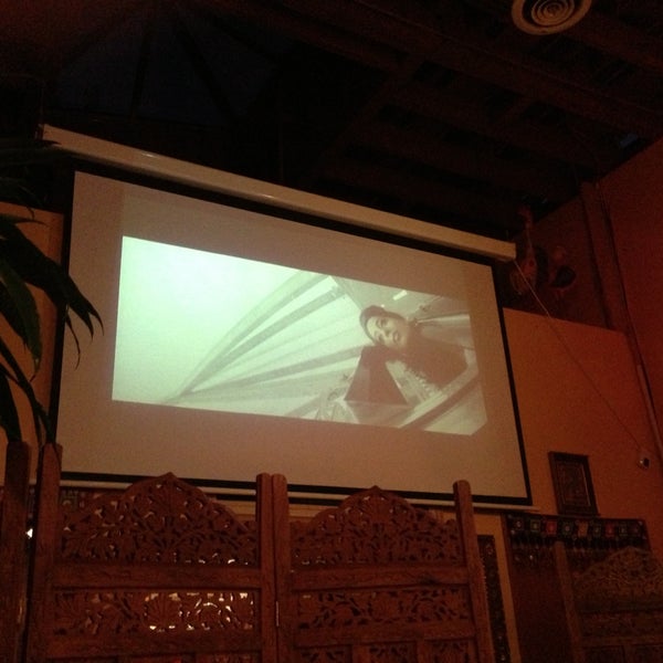 5/2/2013にTroy P.がAll India Cafeで撮った写真