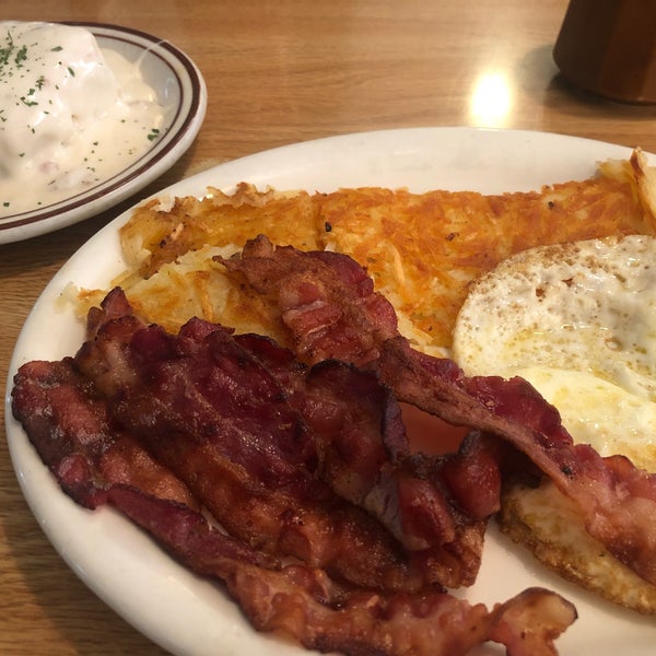 Waffle Square Breakfast Spot in Sacramento