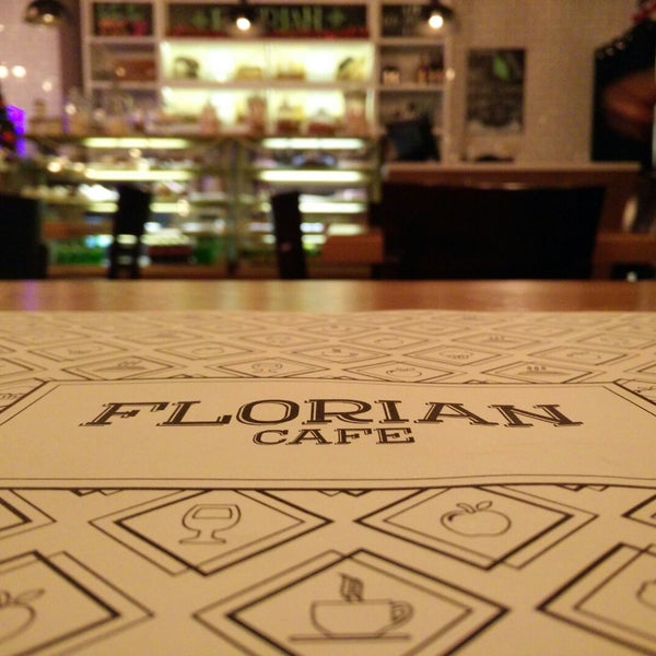 รูปภาพถ่ายที่ Florian cafe โดย Влад З. เมื่อ 12/13/2014