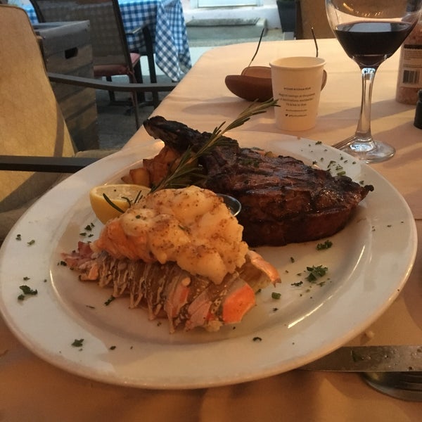 Portobello Café Italian Restaurant in Crum Lynne