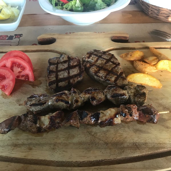 Foto tomada en Şehir Kasabı &amp; Steak House  por yılmaz a. el 3/14/2018