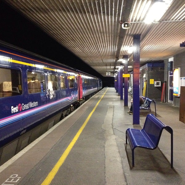 Oxford Railway Station (OXF) Rail Station in Oxford