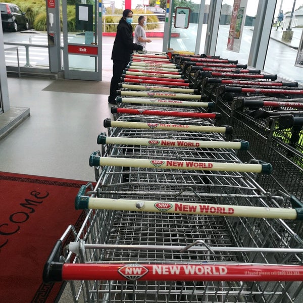 New World Auckland, Auckland