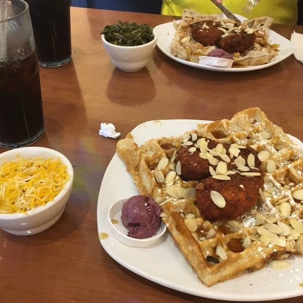 Photo taken at Dame&#39;s Chicken &amp; Waffles by Alan P. on 8/12/2018