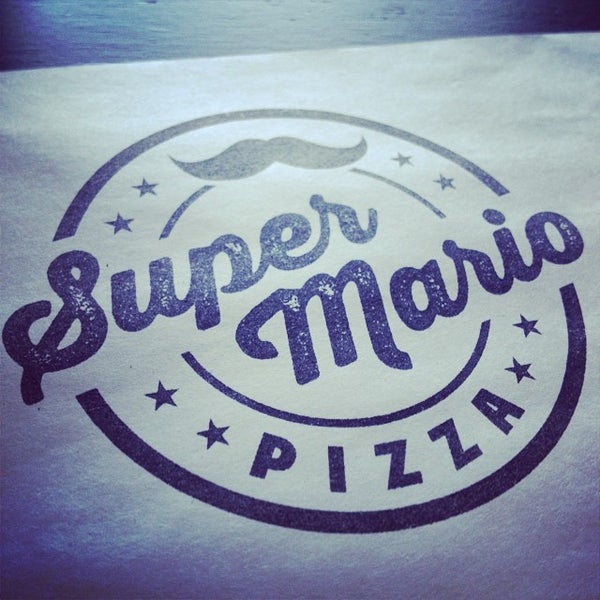 Foto tirada no(a) SuperMario Pizza por Александр З. em 6/20/2014