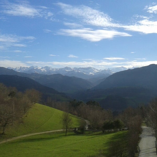 Синдика карта. La montana. La montana. Синдика карта. La montana.