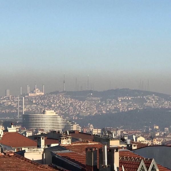Photo taken at City&#39;s Nişantaşı by Sinan B. on 10/20/2017