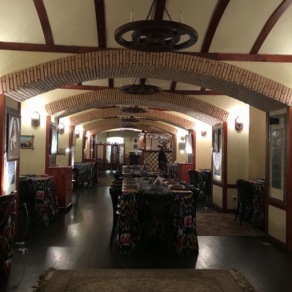 Das Foto wurde bei Restaurant &quot;Samarkand&quot; von Timka I. am 2/6/2018 aufgenommen