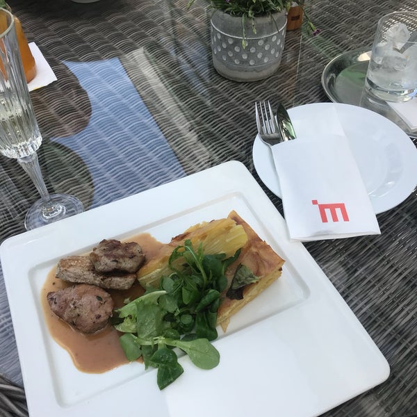 Photo taken at Art Restaurant Mánes by Timka I. on 4/30/2018