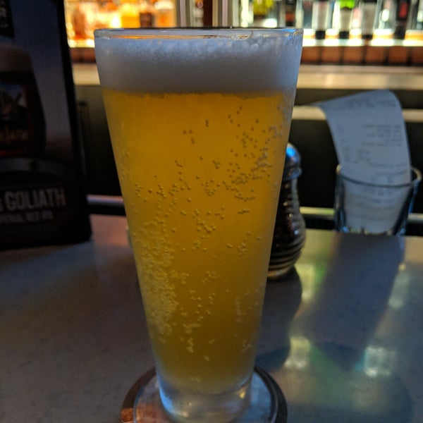 Photo taken at BJ&#39;s Restaurant &amp; Brewhouse by Robert S. on 1/19/2019