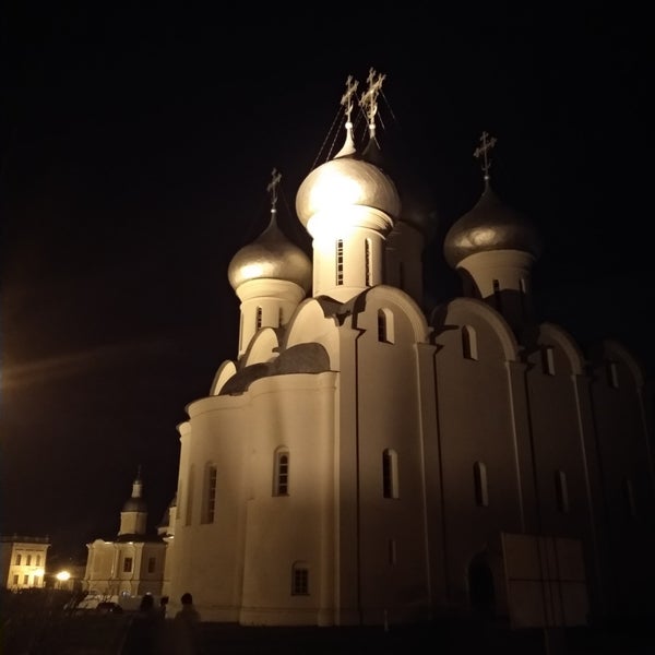 Софийский собор Вологда площадь зима ночь